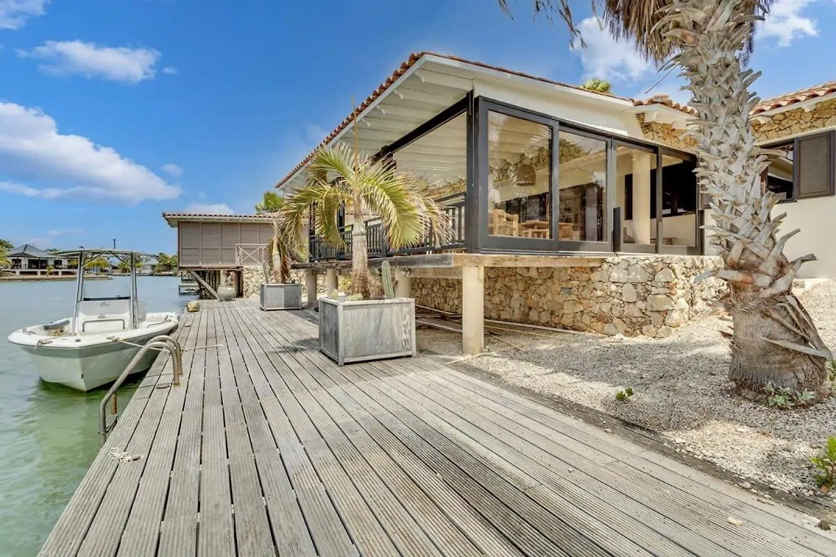 Coral Laguna In Laguna Marina Kralendijk  Kralendijk (Bonaire)